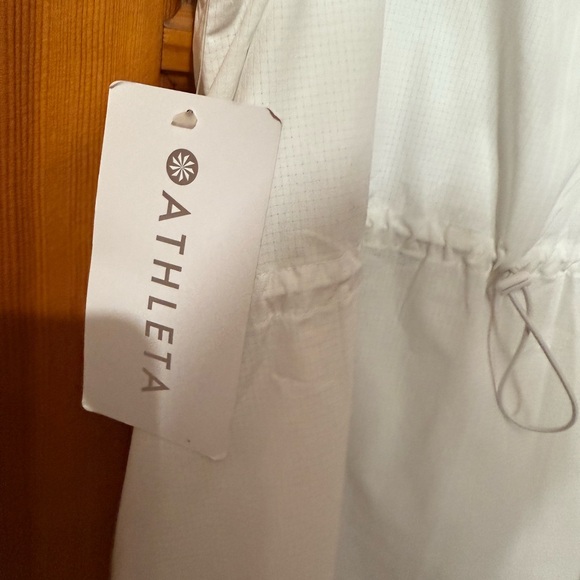 Athleta Sleeveless White Top – Size M – NWT - Picture 4 of 4